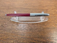 Vintage 1980 'QI' Red Parker