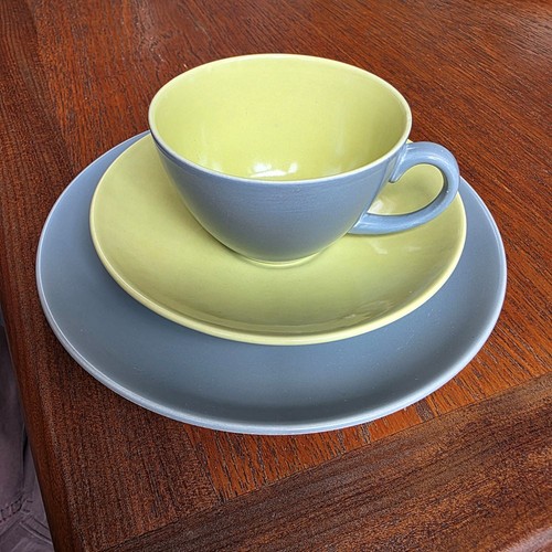 Poole pottery lime yellow - lime,