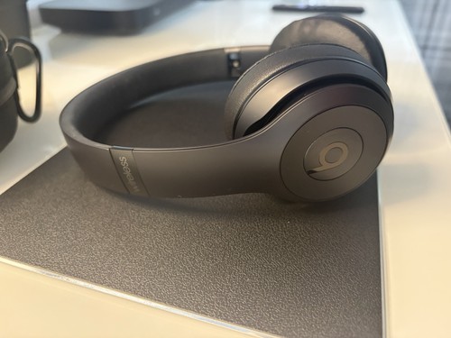 Beats dre black on ear - beats,