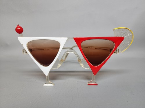Peepers martini drinking - peepers,