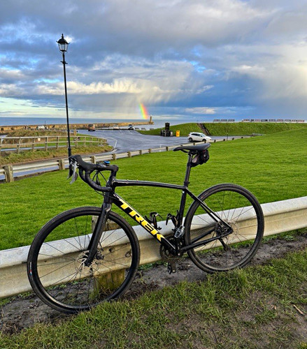 Trek domane road bike 54cm - 2,