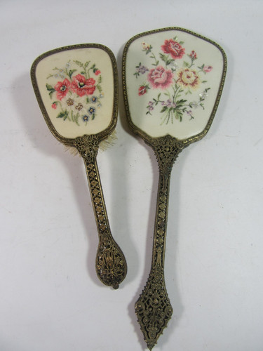 Vtg hand held vanity - held, mirror