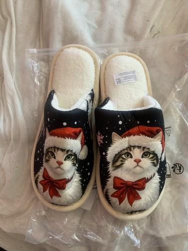 Nwt christmas cat - nwt, slippers