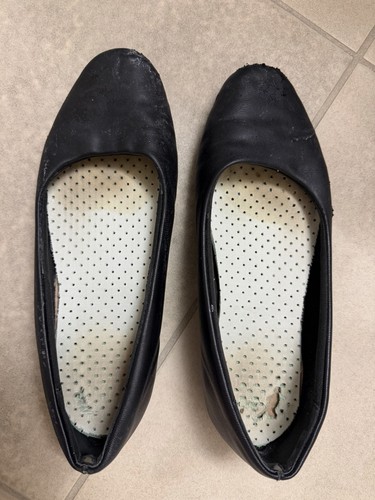 Extremely worn cabin - worn, crew