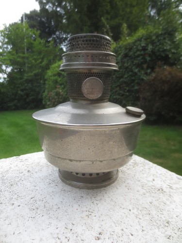 Old vintage aladdin oil - aladdin, lamp