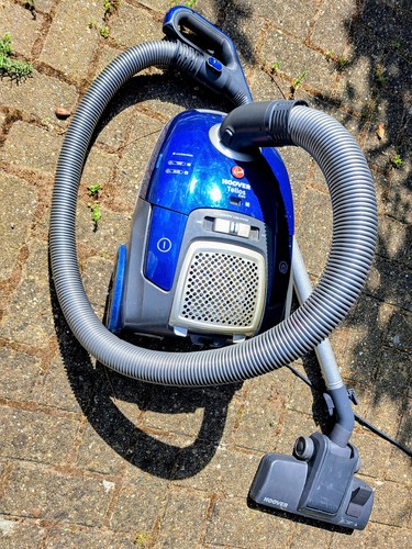 Vacuum cleaner used