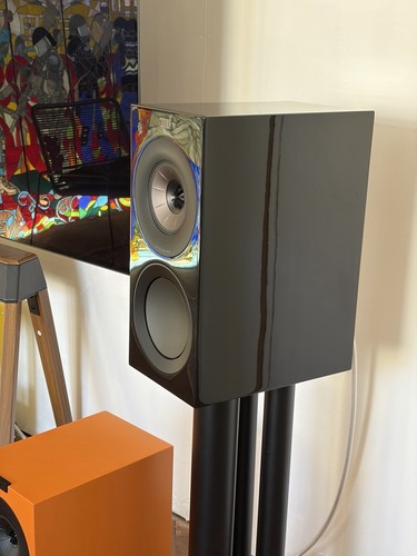 Kef gloss black standmount - gloss,