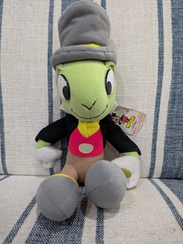 Jiminy cricket pinnochio - jiminy,