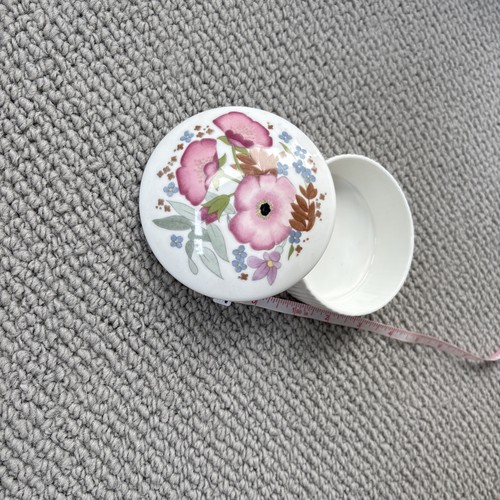 Wedgwood bone china small - bone,