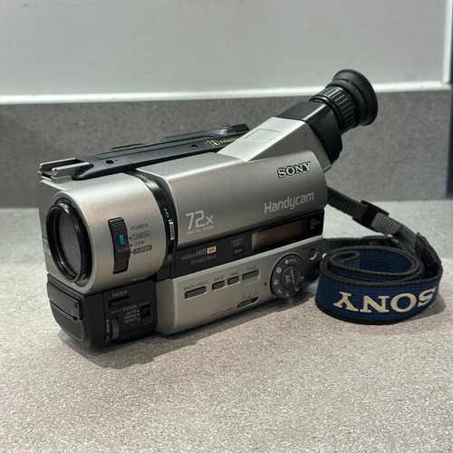 Sony handycam ccd - sony, ccd-tr840e