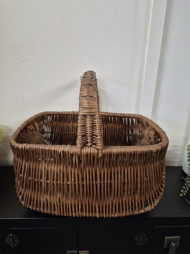 Vintage willow wicker shopping - vintage,