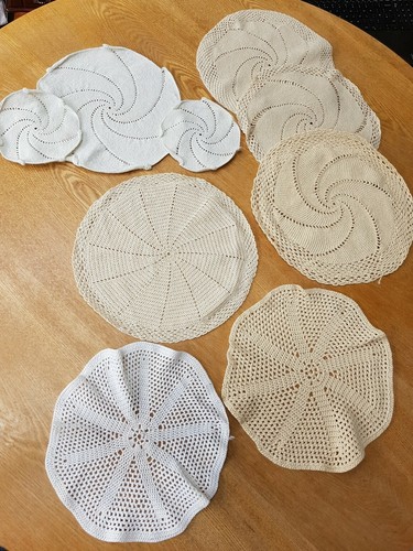 Vintage hand crocheted - 9,