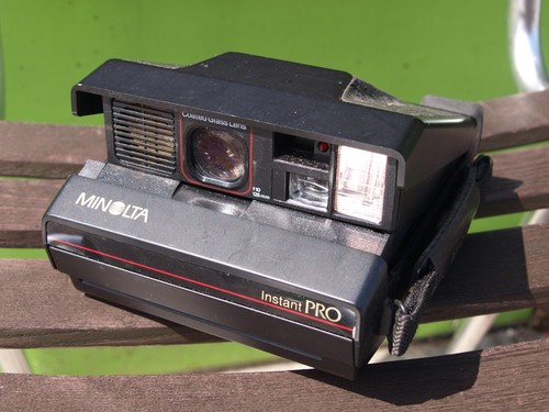 Minolta instant pro camera - instant,