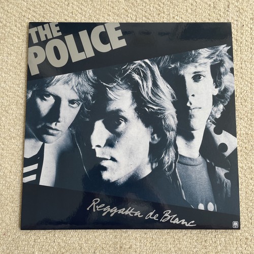 The police regatta blanc - police, de