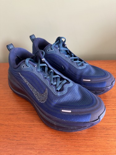 Size nike vomero plus - -,