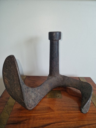 Antique cast iron cobblers - antique,