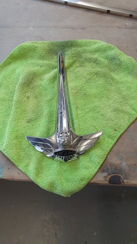 Jaguar mk7 mascot - jaguar, centre
