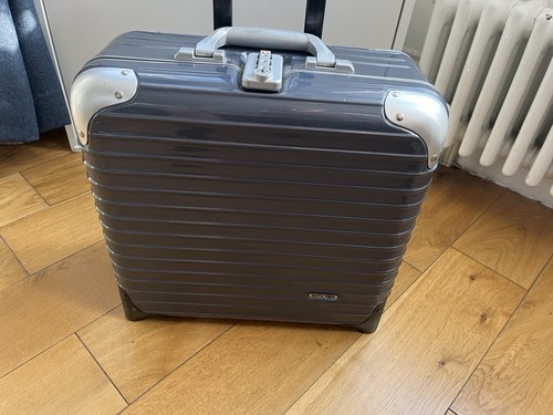 Rimowa limbo business two - rimowa,