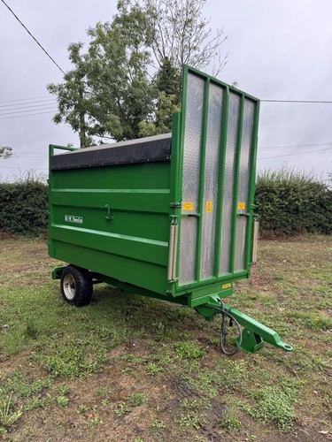 Tomlin muck trailer - w,