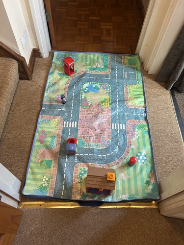 Elc happyland town - elc, scene