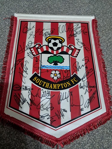 Southampton football pennant - southampton,