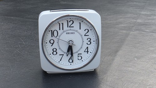 Seiko qhe140w alarm clock - qhe140w,