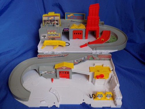 Hot wheels car wash - car, &