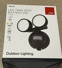 ZINK Outdoor LED Twin Spot Battery PIR Floodlight Lighting IP44 200 Lumens