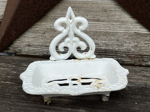 Vintage white shabby chic cast - vintage,