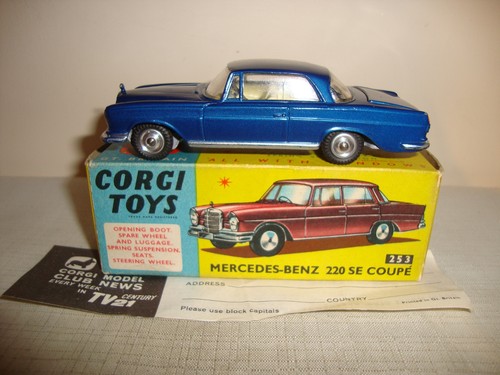Corgi toys 253 mercedes - 253,