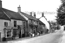 vxx-16 Shops in High Street