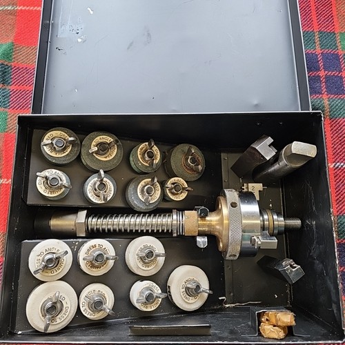 Industrial valve grinding set - valve,