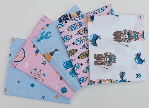 Totem poles fat quarter bundle - quarter,