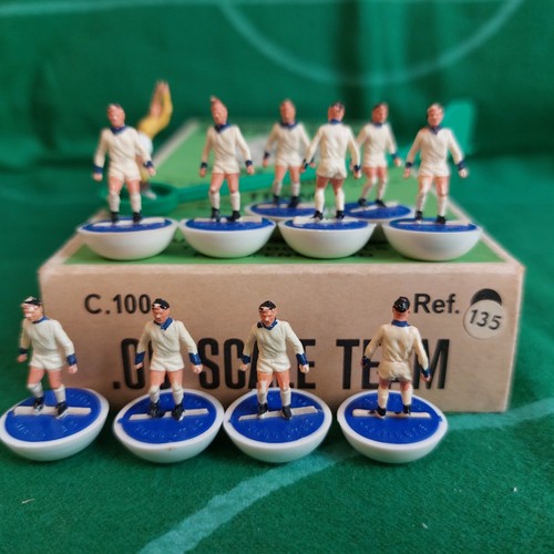 Mint subbuteo team - mint, hw