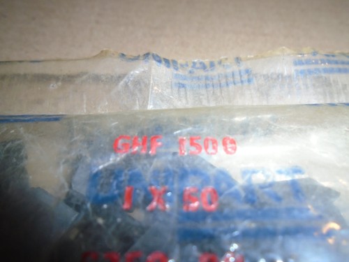 Seat edge clips triumph - 20,