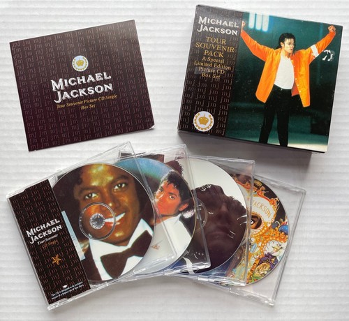 Michael jackson tour souvenir - jackson,