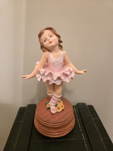 Vintage ballerina rotating - ballerina,
