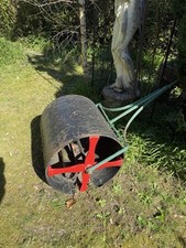 Vintage Solid iron garden lawn roller very heavy