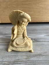 Japanese geisha girl Resin
