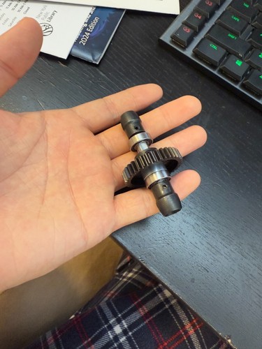 50t spur gear center - #2, solid
