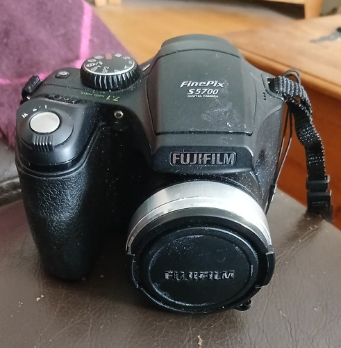 Fujifilm finepix s5700 - fujifilm, s