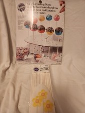 Wilton Pops Decorating Stand