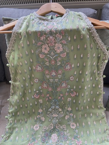 Brand new mint - new,