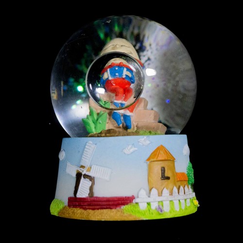 Snow globe waterball vintage - snow, globe/waterball