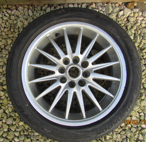 195 50r 82v - 82v, with