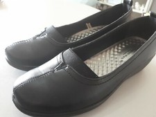 ladies black light weight