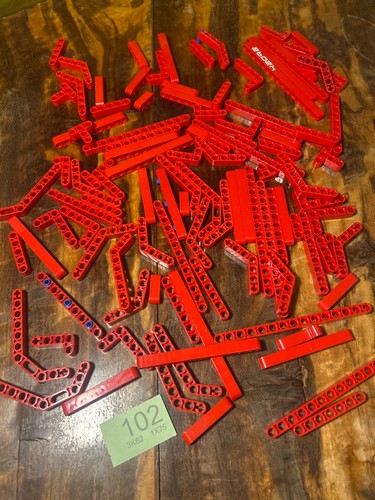 Over 100x red lego technic - over,