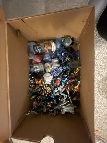 Warhammer figures with 15 - with, 15+