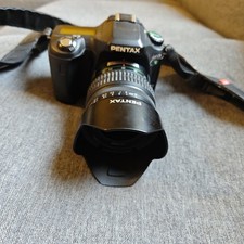 Pentax ist DS digital SLR