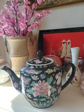 Absolutely Beautiful Chinese Teapot! Black with Colourful Floral Decorations 